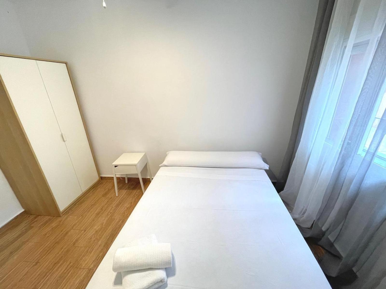 Triana Roomable Seville